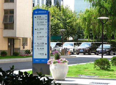  武宁哪些因素影响宣传栏的制作？